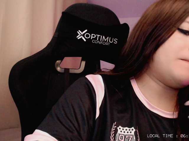 Sweet-emily1 live cam on BongaCams