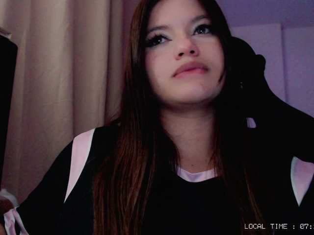 Sweet-emily1 live cam on BongaCams