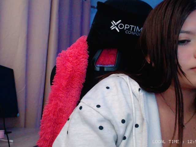 Sweet-emily1 live cam on BongaCams