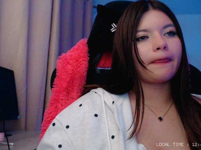 Sweet-emily1 live cam on BongaCams