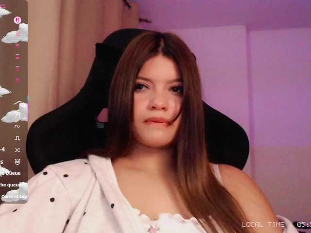 Sweet-emily1 live cam on BongaCams