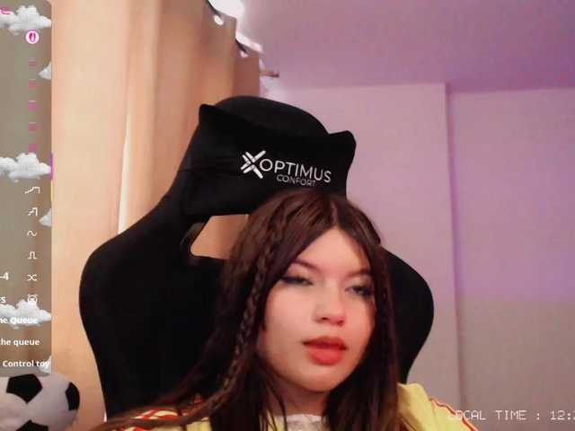 Sweet-emily1 live cam on BongaCams