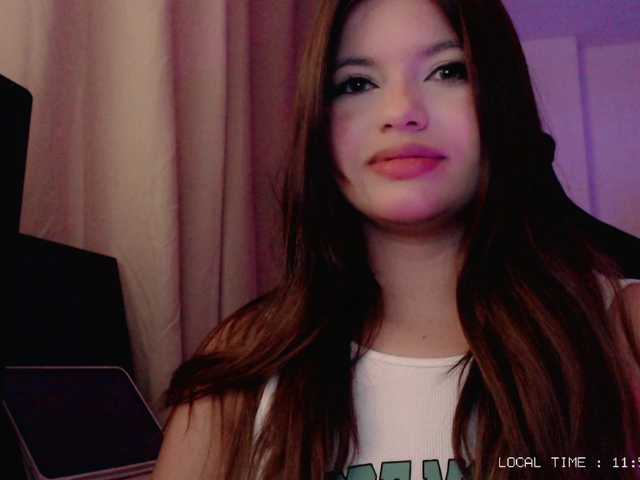 Sweet-emily1 live cam on BongaCams