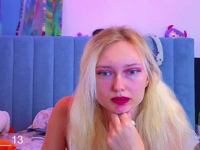 -Angelina1-