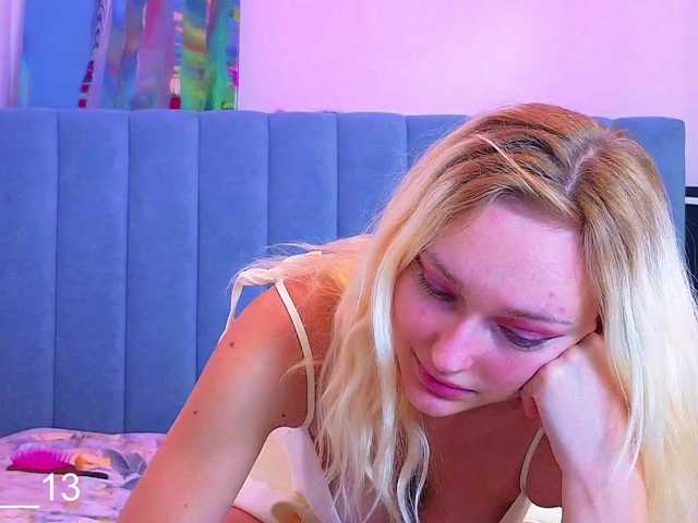-Angelina1-