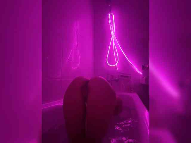 Angelina_1 webcam