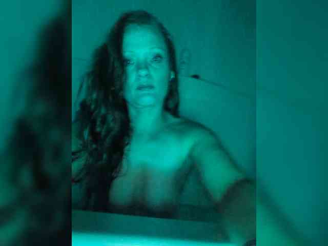 sexiginger23 webcam