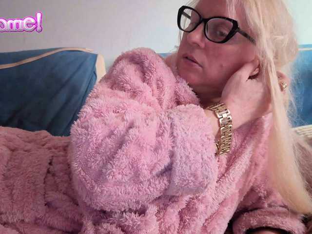 martachatte19, live now on BongaCams