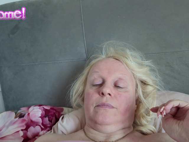 martachatte19 live cam on BongaCams
