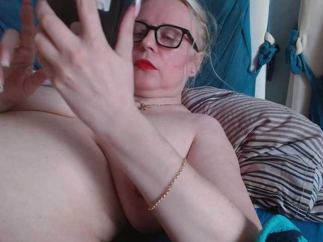 martachatte19 live cam on UnifiedCams