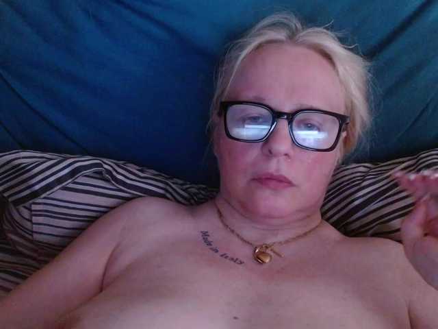 martachatte19 live cam on BongaCams