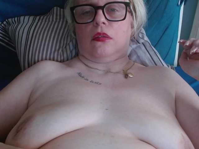 martachatte19 live webcam show