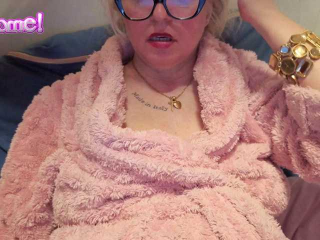 martachatte19 live cam on BongaCams