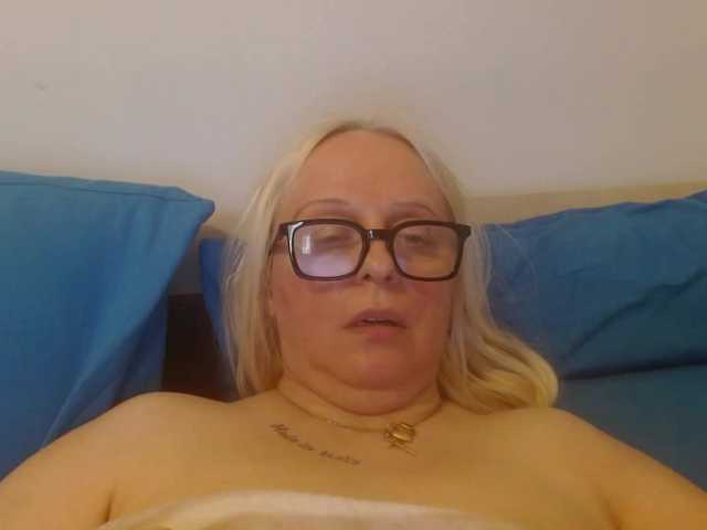 martachatte19 live cam on BongaCams