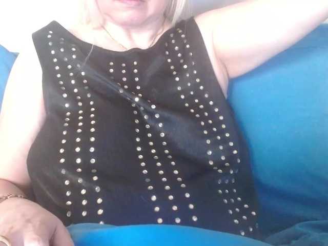 martachatte19 live cam on BongaCams