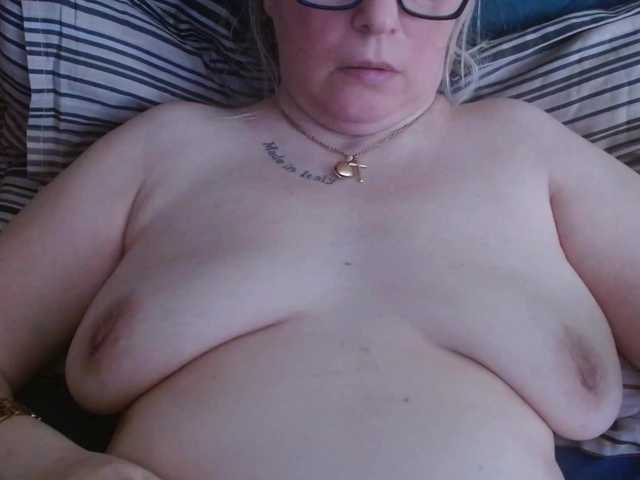martachatte19 live cam on BongaCams