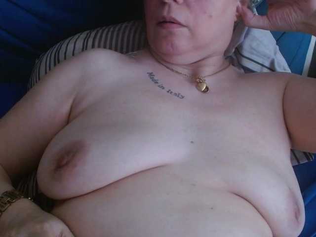 martachatte19 live cam on BongaCams