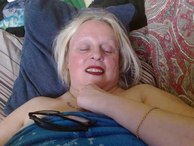 martachatte19 live cam on BongaCams