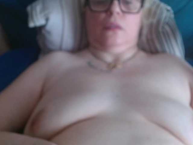 le modèle martachatte19 est en webcam porno dans un show sur le site bongacams, il possède les tags suivants: White/Caucasian,Blonde,Trimmed