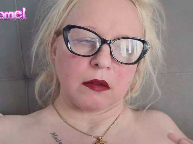 martachatte19 live cam on BongaCams
