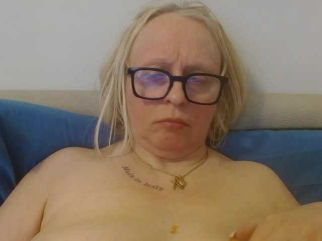 martachatte19 live cam on BongaCams