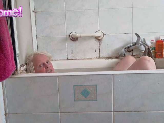martachatte19, live now on BongaCams