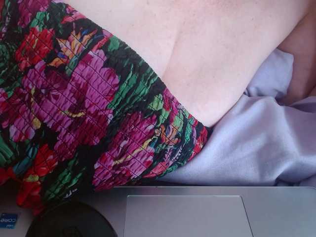 le modèle martachatte19 est en webcam porno dans un show sur le site bongacams, il possède les tags suivants: White/Caucasian,Blonde,Trimmed