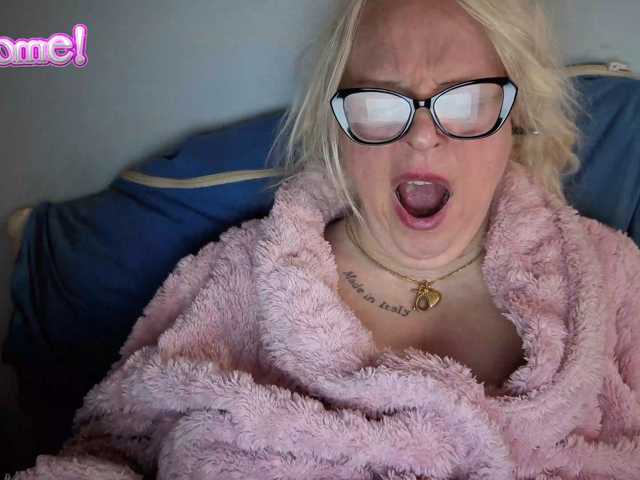 martachatte19, en vivo ahora en BongaCams