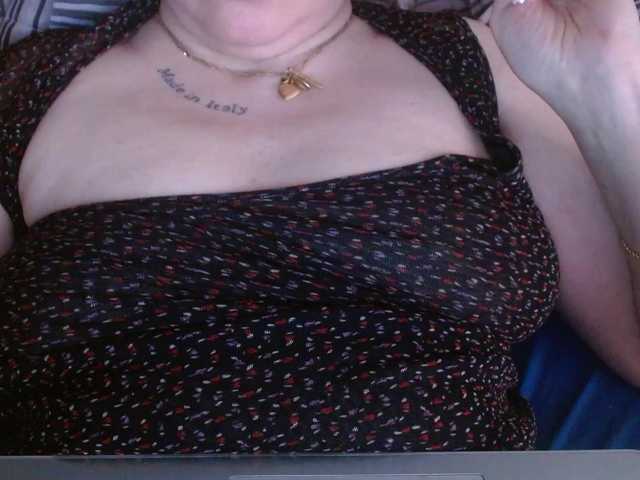 martachatte19 live cam on BongaCams