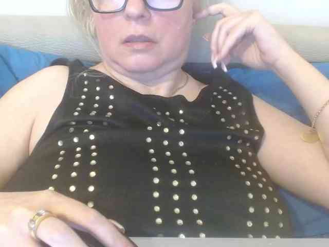martachatte19 Live Webcam on BongaCams