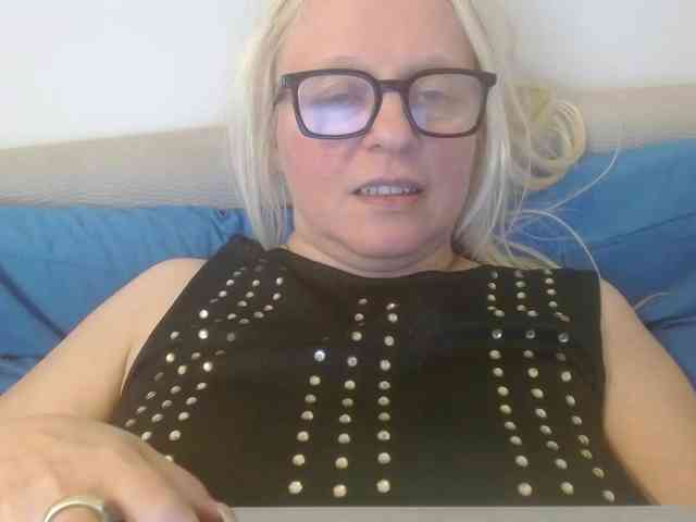 martachatte19 Live Webcam on BongaCams