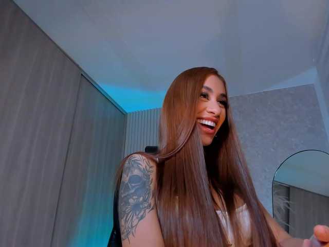 DannaCruz live cam on BongaCams
