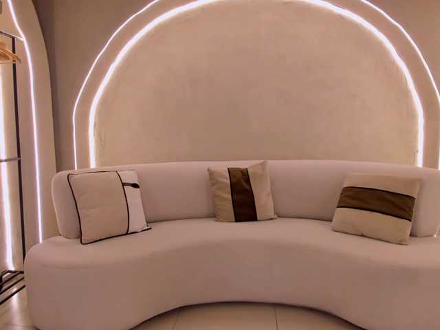 DannaCruz's BongaCams show and profile