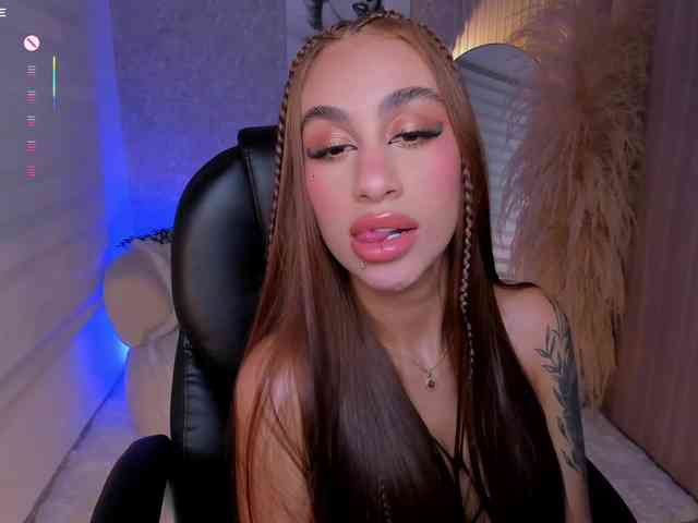 DannaCruz Live Webcam on BongaCams