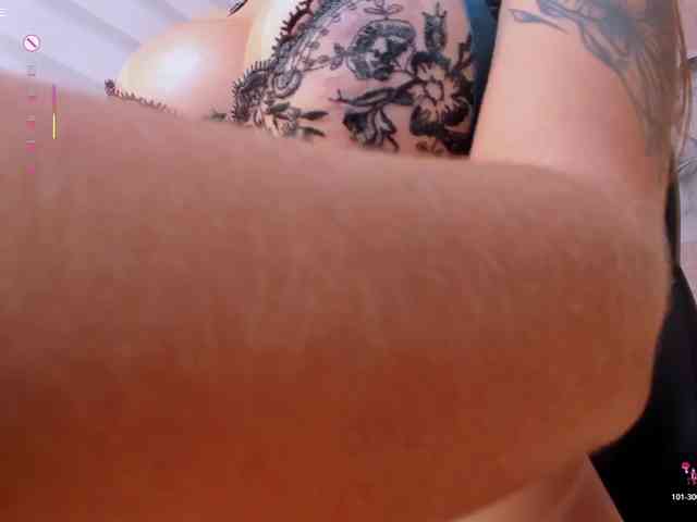 DannaCruz webcam