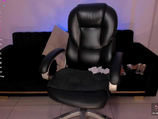 BiancaPierce live cam on BongaCams