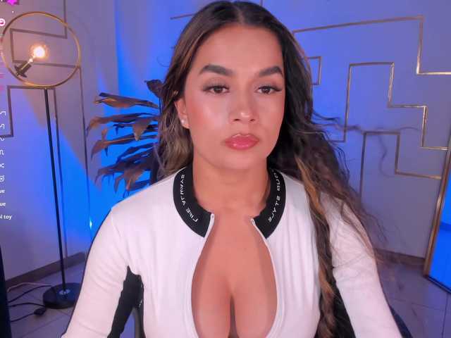 BiancaPierce live cam on BongaCams