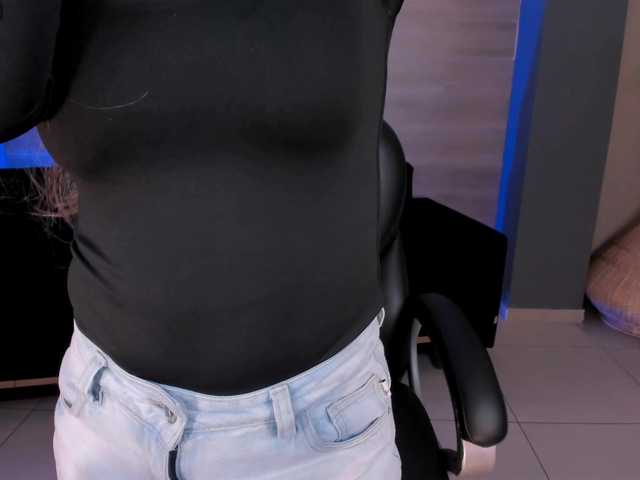 BiancaPierce live cam on BongaCams