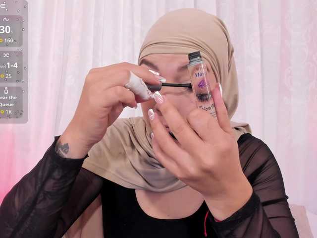amira-s live cam on BongaCams