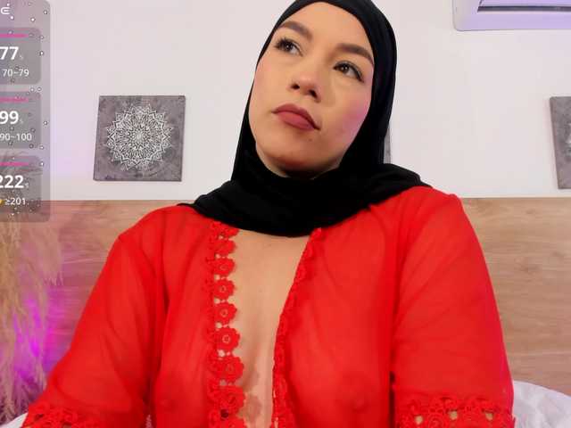 amira-s live cam on BongaCams