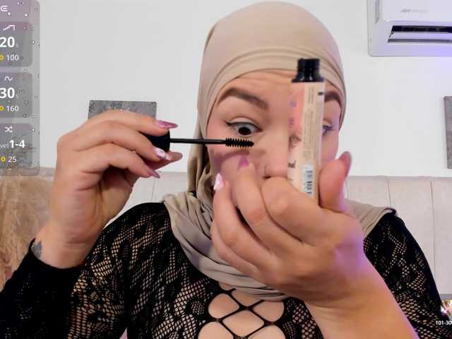 amira-s live cam on BongaCams