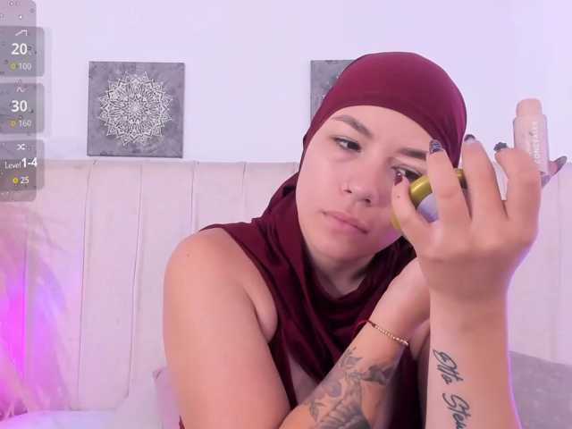 amira-s live cam on BongaCams