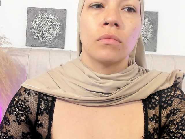 Amira-s live cam preview