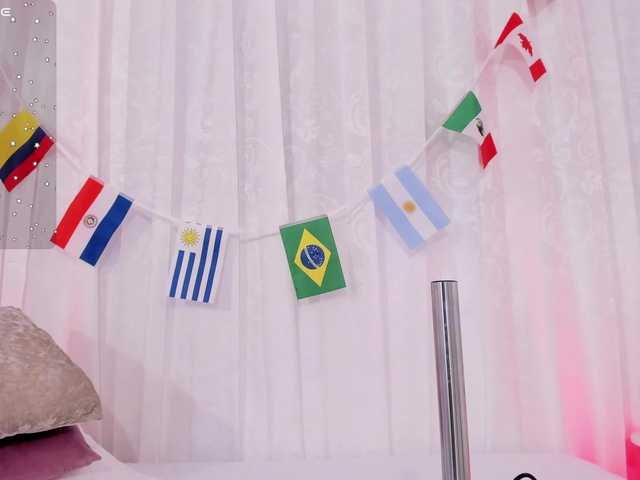 amira-s live cam on BongaCams