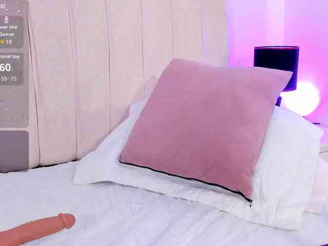 amira-s Live Webcam on BongaCams