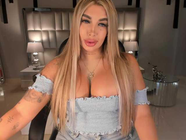 SophiePalmer live cam preview