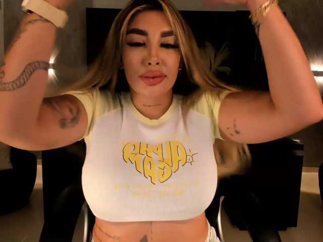 SophiePalmer live cam on BongaCams