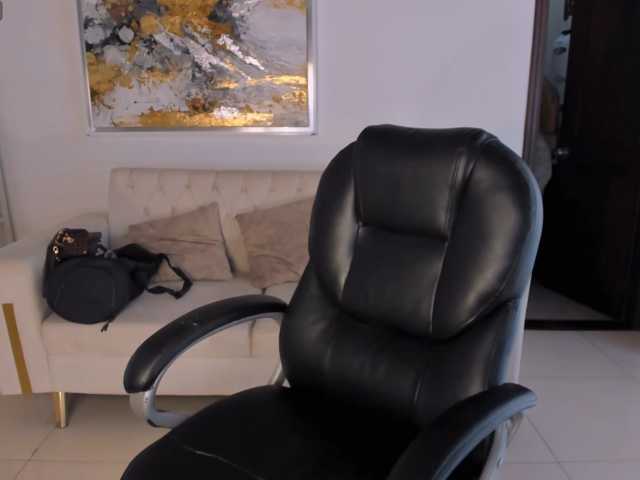 SophiePalmer, en directo ahora en BongaCams