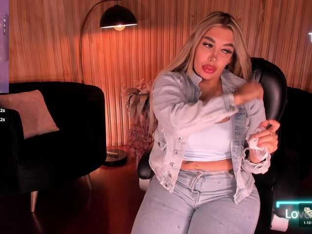 SophiePalmer live cam preview