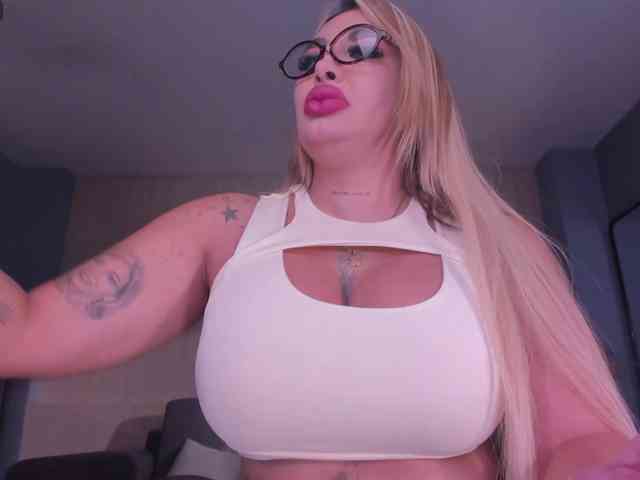 Modelo: SophiePalmer